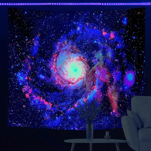 Vista 3 de PSYHILAR Tapiz de luz negra que brilla en la oscuridad UV del universo espacial Galaxy con luz negra para adultos (40 x 30 pulgadas)