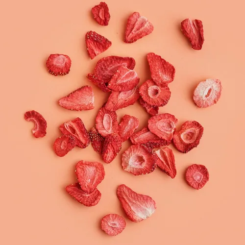 Vista 4 de Fresas liofilizadas Rebanadas de fresa secas, más de 200 rebanadas 100% natural Sin gluten Para adornar cócteles, decoración de pasteles
