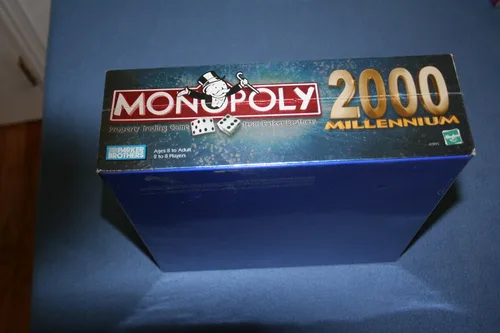 Vista 2 de Millennium Edition 2000 Monopoly Game