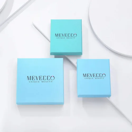 Vista 6 de MEVECCO Aretes pequeños de aro de cruz chapados en oro de 14 quilates, delicados, minimalistas, simples, con cruz de fe para mujeres y niñas, regalo