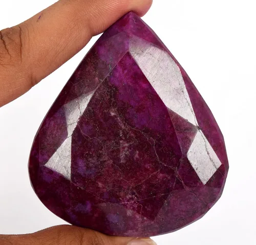 Vista 2 de GEMHUB Rare Huge Museo Rojo Rubí 973.30 Ct Coleccionable Pear Ruby, Piedra preciosa Rubí Natural Certificada Grande Talla Rubí AS-002, Gema