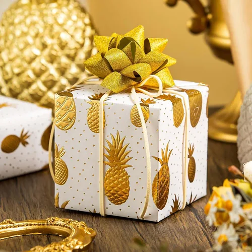 Vista 4 de Flyhill - Rollo de papel kraft de piña en lata - 17 pulgadas X 33 pies - Diseño de papel de regalo con piña 3D en relieve metálico dorado