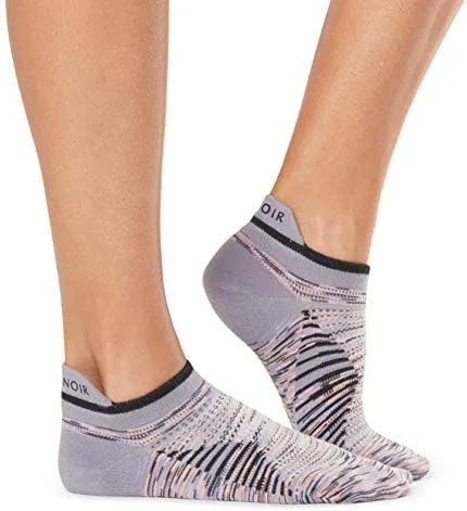 Vista 2 de TAVI NOIR Parker No Show Sport Sock - Lightweight Sock for Run, Hike, Bike 2 Pack