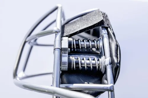 Vista 5 de FORCE3 Máscara tradicional de receptor Defender con sistema patentado de suspensión de choque S3