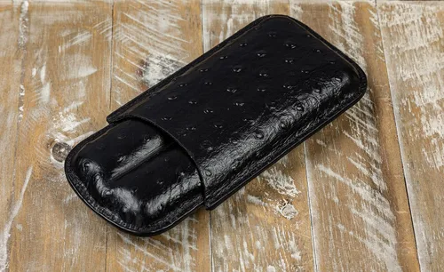 Vista 3 de Prestige Import Group - Estuche de viaje estilo avestruz de cuero con 2 puros - Negro