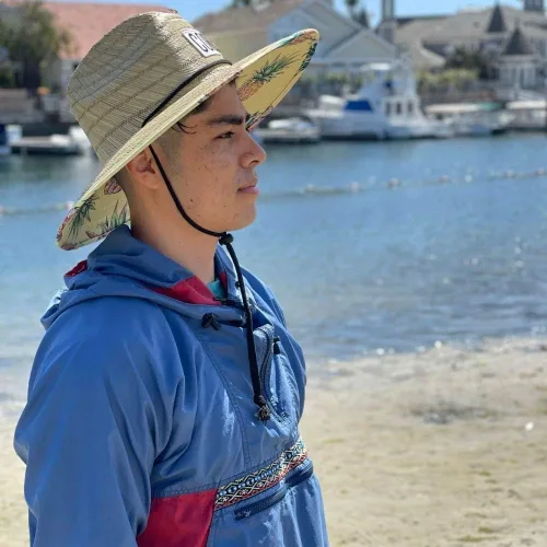 Vista 5 de COR Surf Sombreros de paja para hombres y mujeres, sombrero de sol clásico salvavidas con UPF 50+ tela impresa debajo de la playa