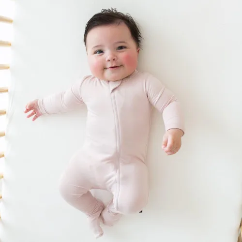 Vista 36 de KYTE BABY Pies unisex con cierre de cremallera, rayón hecho de bambú, 0-24 meses