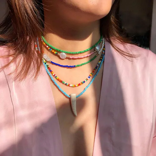 Vista 4 de Colorful Beaded Necklace for Women Beaded Pearl Choker Necklace for Teen Girls Stainless Steel 14K Gold Plated Necklace Y2K Trendy Pearl Necklace
