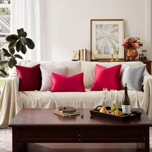 Vista 46 de GIGIZAZA Juego de 2 fundas de almohada doradas de terciopelo de 20 x 20 pulgadas para sofá Almohadas para sofá, tela texturizada suave de 9.88