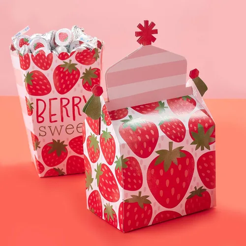 Vista 2 de Big Dot of Happiness Berry Sweet Strawberry - Caja de golosinas para fiestas de cumpleaños con temática de frutas o baby shower, cajas a dos aguas