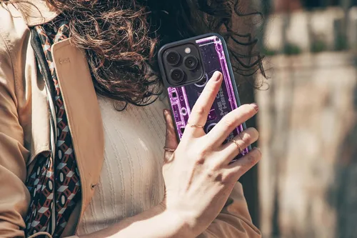 Vista 7 de Funda de teléfono de goma negra personalizada en rosa claro con diseño de cinta de cassette para Apple iPhone 17 Pro Max Air, 16 Pro Max Plus, 15