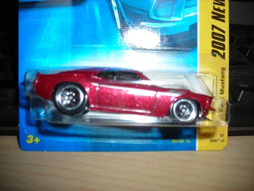 Vista 2 de Hot Wheels 2007 Nuevos Modelos '69 Ford Mustang Escala 1:64
