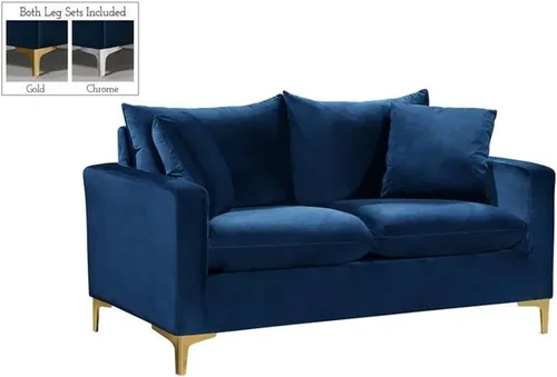 Vista 8 de Meridian Furniture Naomi Collection Modern Sofá de dos plazas tapizado de terciopelo negro contemporáneo con base de acero inoxidable en un