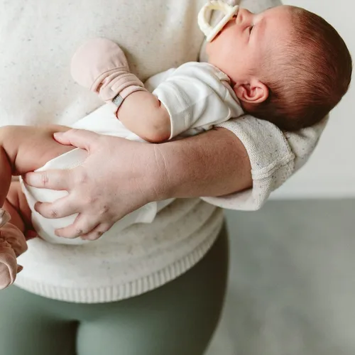 Vista 2 de Goumi Baby Mitts, Anti-Scratch Newborn Mittens, Organic Soft Stay-On Mitts