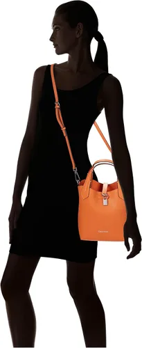 Vista 8 de Calvin Klein Remy, Rocky Road - Bolso cruzado novedoso