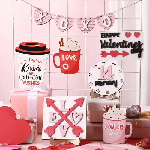 Vista 7 de Patelai Juego de decoración de bandeja escalonada para el día de San Valentín, letreros de madera para mesa de San Valentín, diseño de corazón