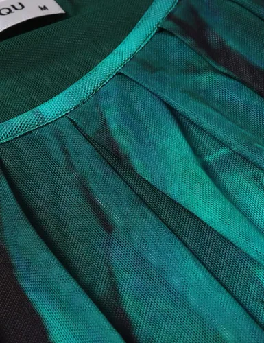 Vista 4 de Lindas camisetas sin mangas con cuello en V para mujer