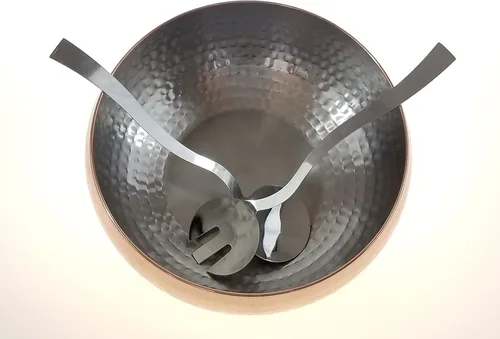 Vista 4 de Ensaladera martillada con acento de cobre de 3 piezas con 2 utensilios para servir, completo con cuchara y tenedor de gran tamaño a juego, úsalo