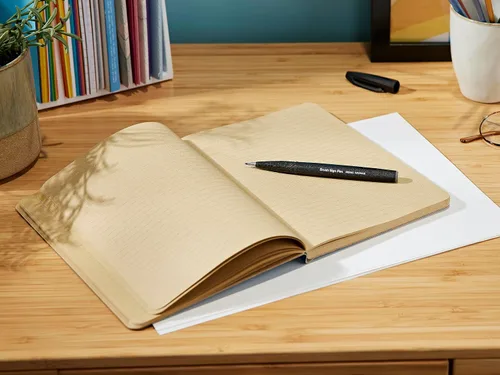 Vista 3 de Bolígrafo Pentel Fude Touch, negro, tipo pincel con punta de fieltro (SES15C-A)