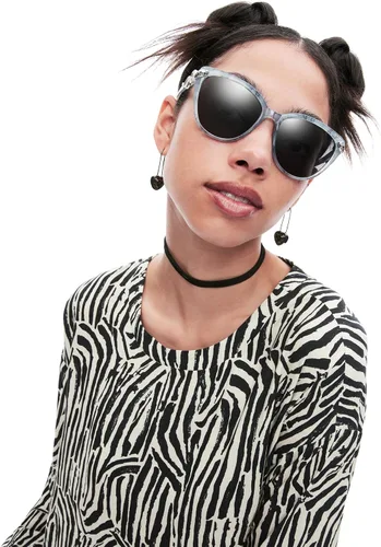 Vista 6 de Betsey Johnson Gafas de sol redondas para fiesta en el jardín