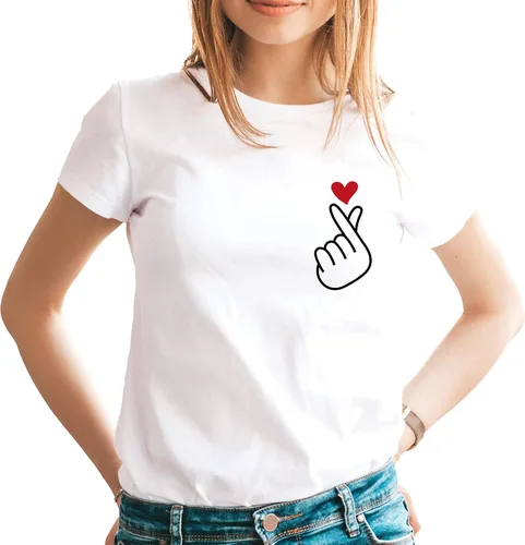 Vista 2 de Camiseta coreana Saranghae Finger Heart I Love You, camiseta coreana de mercancía pop, ideas de regalo de cumpleaños para K-Drama y fanáticos