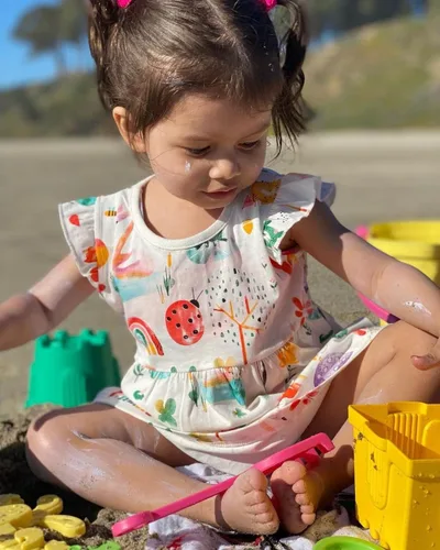 Vista 2 de Bumeex Ropa para niñas pequeñas, de algodón, manga corta, casual, vestidos para niñas de 2 a 7 años