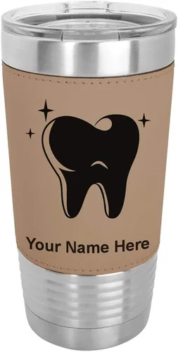 Vista 17 de LaserGram Vaso aislado al vacío de 20 onzas, con dientes, grabado personalizado incluido (piel sintética, estilo béisbol)