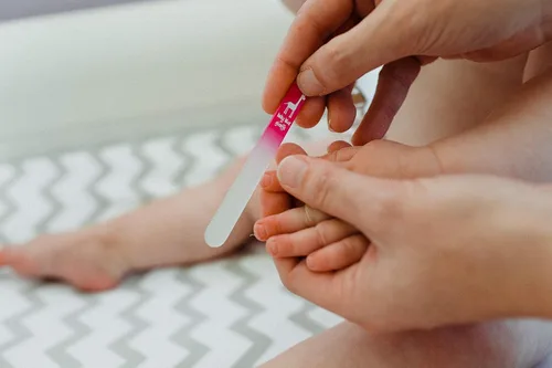 Vista 2 de Lima de uñas de bebé, alternativa segura para cortaúñas, esenciales para bebés, regalo ideal para cualquier ocasión, incluyendo baby shower
