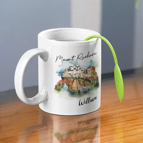 Vista 3 de Tazas de viaje con nombre personalizado Mount Rushmore National Memorial, tazas de viaje de cerámica personalizadas con diseño de lugar famoso