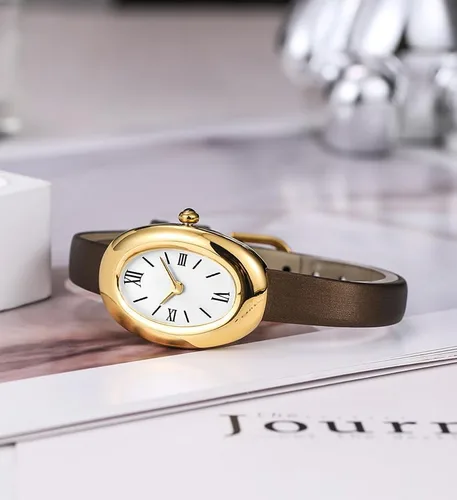 Vista 4 de MASTOP Reloj de pulsera para mujer, elegante reloj de pulsera con esfera ovalada de 0.945 in, reloj de pulsera de cuarzo estilo joyería de oro
