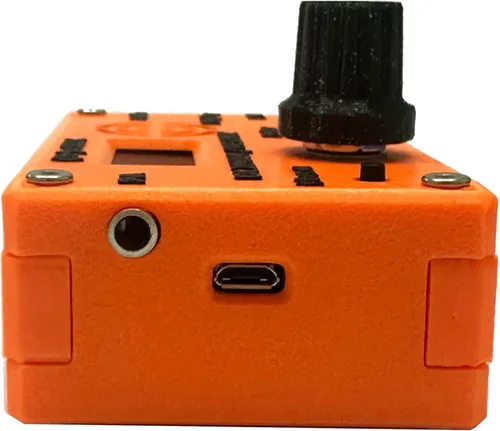 Vista 7 de Malahit tr usdx transceptor de 5 bandas usdx multimodo QRP Ensamblado con estuche por PE1NNZ y DL2MAN