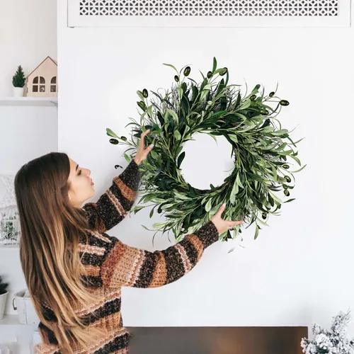 Vista 6 de Corona de 48 pulgadas de almacenamiento de fruta de oliva, decoración de porche, puerta delantera, decoración de corona colgante para exteriores
