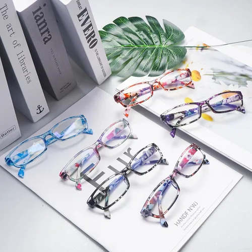 Vista 2 de Lentes de lectura para mujer, con bloqueo de luz azul, para lectura de computadora, patrón impreso, elegantes anteojos
