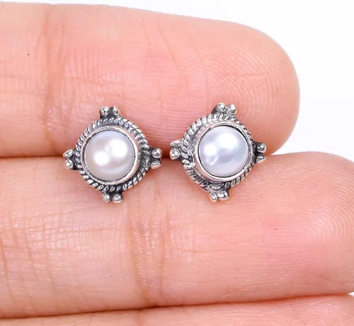 Vista 28 de Round Gemstone Stud Design 2