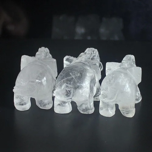 Vista 2 de Figura de elefante de cristal tallada a mano de 1.5 pulgadas para decoración del hogar (cuarzo blanco)