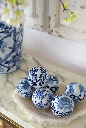 Vista 8 de A&B Home - Orbes decorativos orientales azules y blancos de 3 pulgadas para tazones, jarrones, centro de mesa, decoración de mesa, juego de 6 bolas