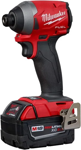 Vista 3 de Milwaukee 2853-22 M18 FUEL 1/4" Kit de destornillador de impacto hexagonal XC