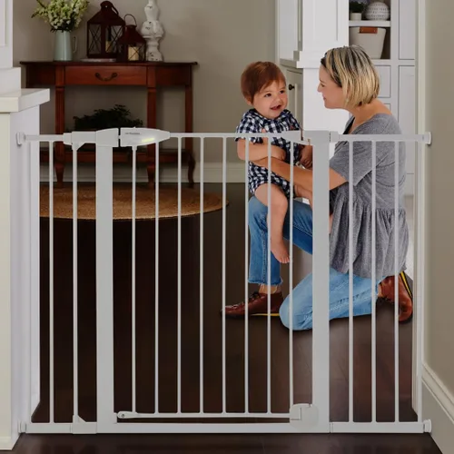Vista 11 de Toddleroo by North States - Puerta de bebé con cierre automático de Bright Choice: Puerta de bebé montada a presión para puertas con mango que Blanco