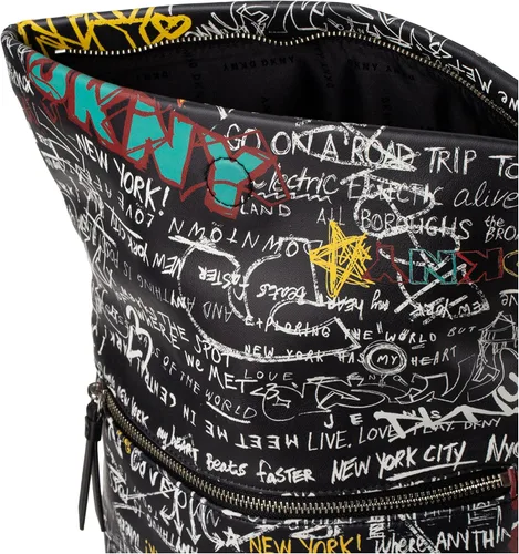 Vista 7 de DKNY Mochila de moda multiusos para mujer, Grafiti negro icónico Tilly