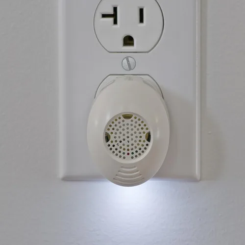 Vista 3 de Victor Mini M753SN ultrasónico con luz nocturna, paquete de 3, color blanco