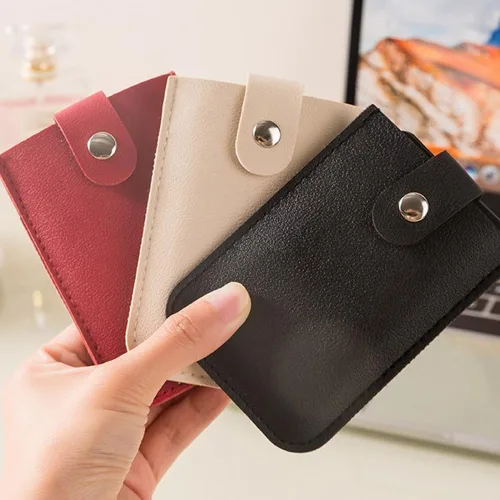 Vista 4 de Cardcarie - Organizador de tarjetas extraíble personalizado, bolsa organizadora de cuero con cierre a presión, soporte para tarjetas extraíble