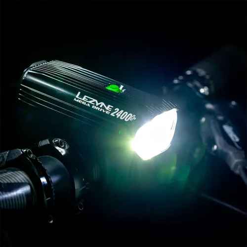 Vista 6 de LEZYNE Mega Drive - Luz frontal LED blanca recargable por USB, resistente a la intemperie, IPX7, con múltiples modos de sólido y flash, soporte