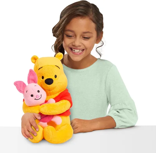 Vista 2 de Disney Just Play - Peluche de Winnie the Pooh y Piglet de Classics, Lil Friends, juguetes para niños de 2 años en adelante