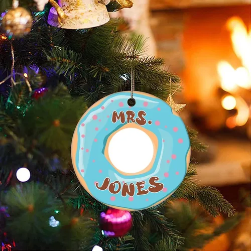 Vista 3 de Adornos de árbol de Navidad con nombre personalizado en donas, adorno de Navidad, adorno de recuerdo, decoración del hogar, colgantes colgantes