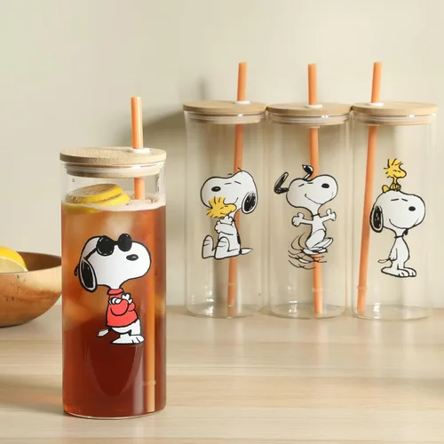 Vista 7 de Peanuts Snoopy Happy Sips Juego de 4 Vasos de 23 OZ con 4 Tapas de Bambú y 4 Pajitas, Café Helado, Batido, Vaso de Agua - Apto para Lavavajillas