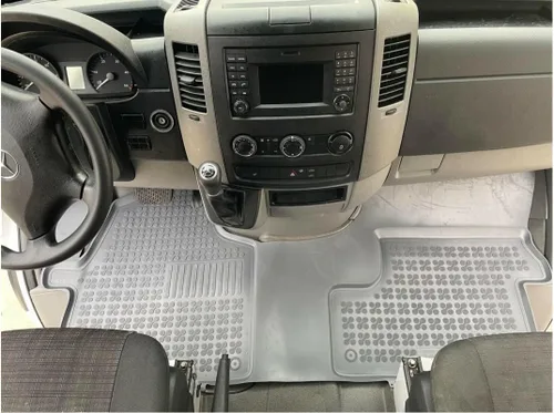Vista 2 de REZAW-PLAST Tapete de goma para Dodge Sprinter 2007-2024, versión de carga, solo 1500/2500/3500/4500, gris