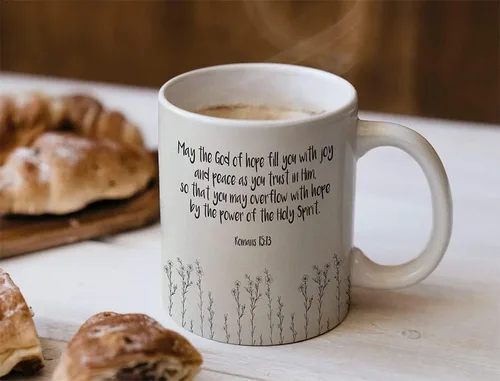 Vista 4 de TJ Originals Romanos 15:13 May The God of Hope Fill You Regalos para ella – Vaso de graduación con versículo bíblico – Taza de cerámica de 11 oz