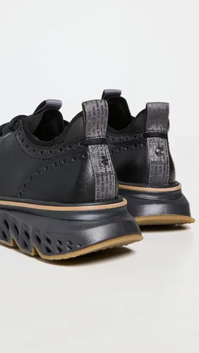 Vista 5 de Cole Haan Hombres 5 zerogrand Punta de ala Oxford, Negro