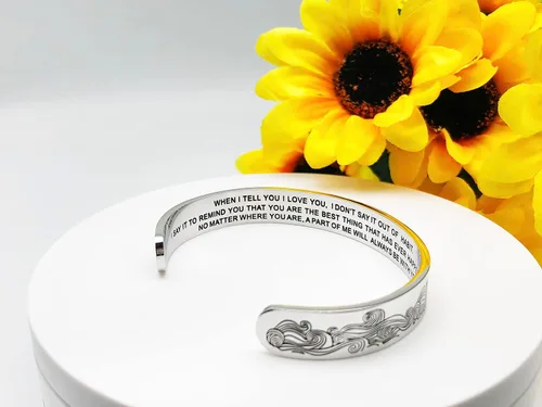 Vista 3 de Dczosily Pulseras inspiradoras para mujer, de acero inoxidable, grabadas, con mantra motivacional, regalos personalizados para mamá, hija, hermana