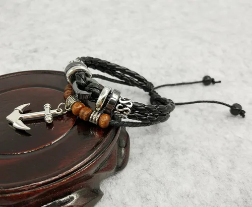 Vista 39 de Suyi brazalete ajustable con varias capas, de cuero tejido trenzado con cruz. Pulsera tipo esclava.